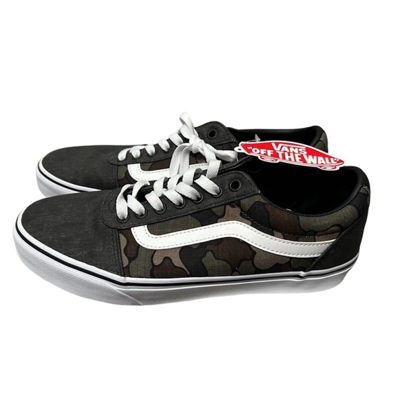 Mens VANS Ward Skate Shoe Camo Sneakers Lace Up Size 9 Off the Wall New - Picture 1 of 7